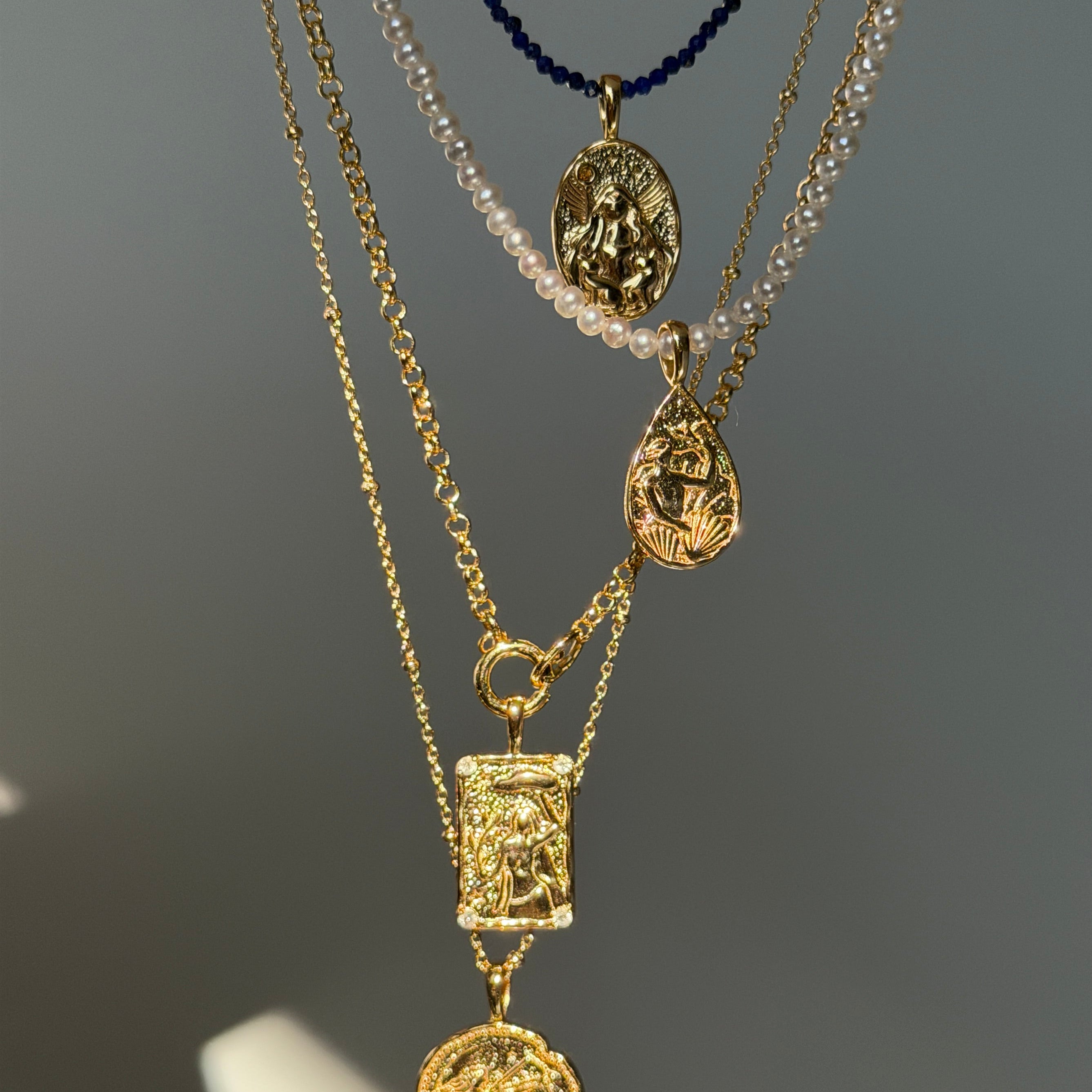 Aura Mini Pearl Chain
